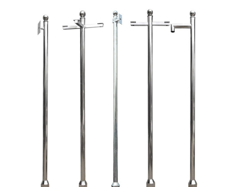 太原鑫雨杭電器給您講講太原道路監(jiān)控桿應(yīng)該如何挑選？